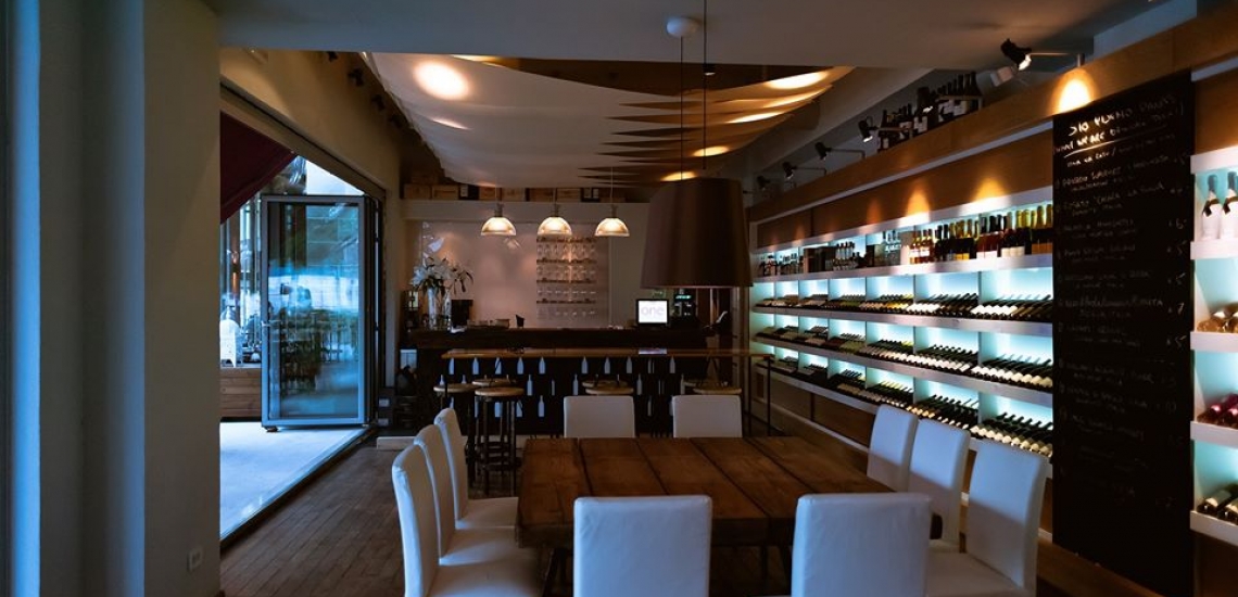 Bar Crush Wine Station in Tivat