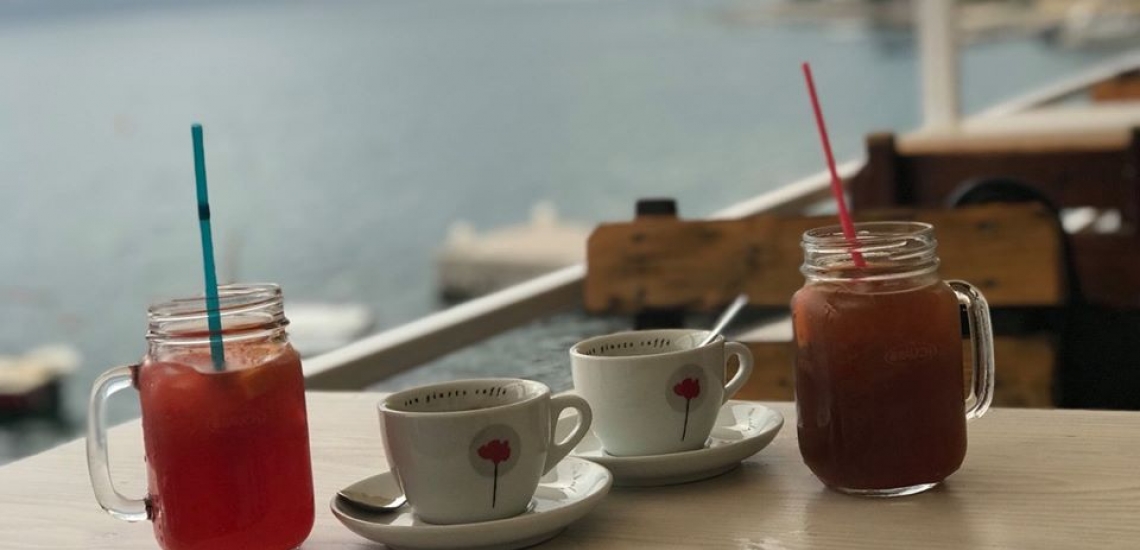 Caffe Bar Regata, кафе-бар Regata в Тивате