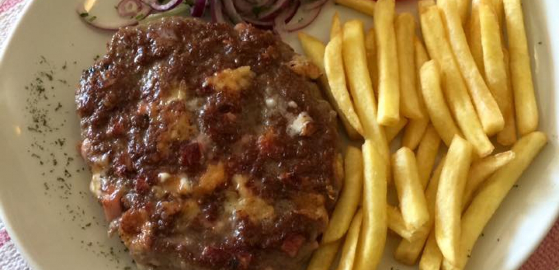 Cosak Restaurant, ресторан «Чошак» в  Будве