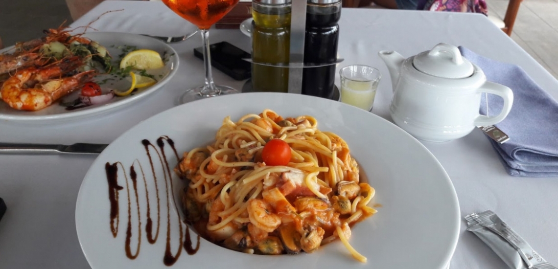 Dolce Vita Beach Bar in Bečići