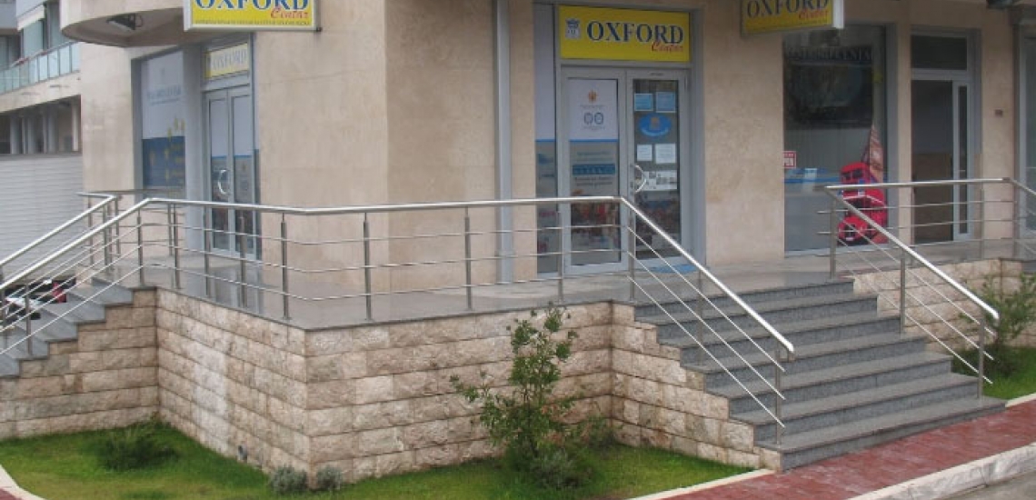 Школа английского языка Oxford Centar в Будве