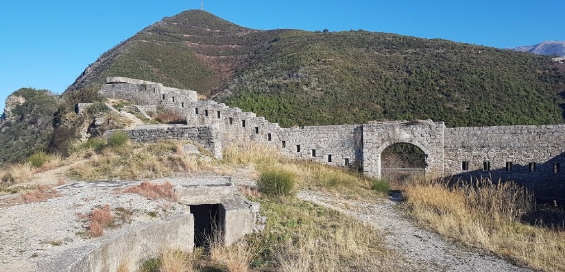Tvrđava Mogren, крепость Могрен в Будве