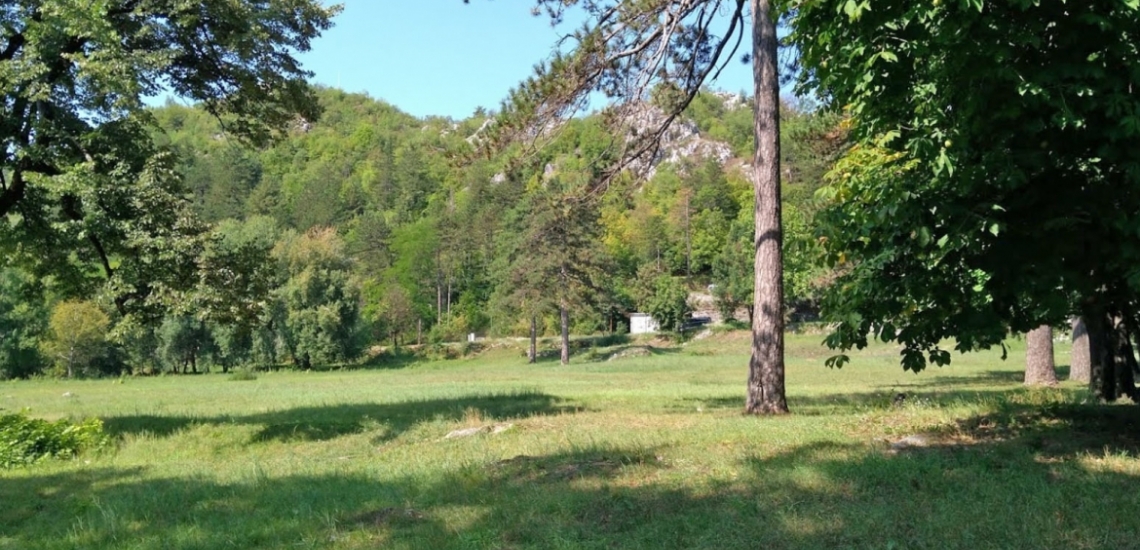 Vladičina bašta, поляна Владичина башта в Цетине